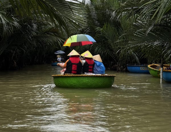 Soumya & Friends’ Memorable Vietnam Journey with Thrillophilia: A Review